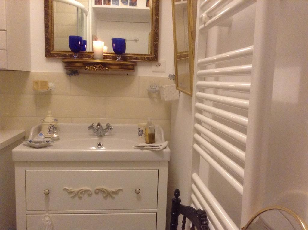 Lamaison Du Phare Honfleur Chambres D'Hotes Et Jacuzzi Prive Oda fotoğraf